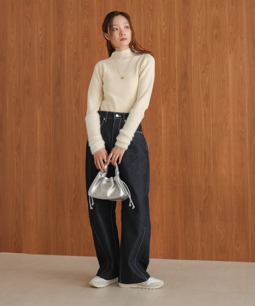 Bab（バブ）の「袖シャギーハイネックニットトップス（ニット/セーター・レディース・チャコールグレー/アイボリー/ベージュ・FREE）」の21枚目の写真