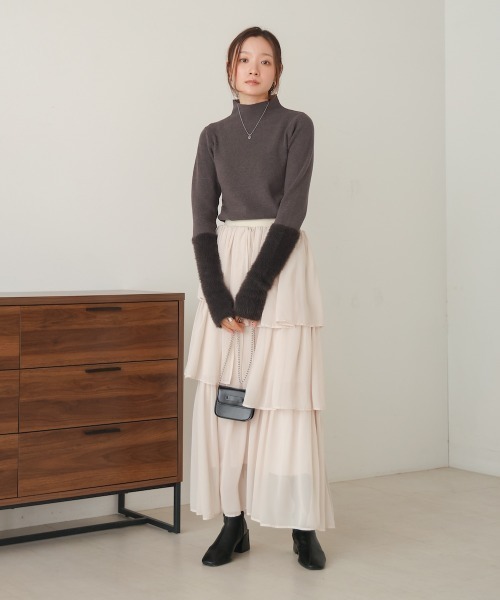 Bab（バブ）の「袖シャギーハイネックニットトップス（ニット/セーター・レディース・チャコールグレー/アイボリー/ベージュ・FREE）」の8枚目の写真