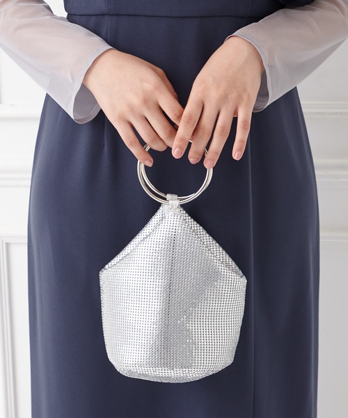 AIMER（エメ）の「【WEB限定】メタルメッシュハンドルバッグ（ハンドバッグ・レディース・シルバー/ベージュ/ブラック・FREE）」の21枚目の写真