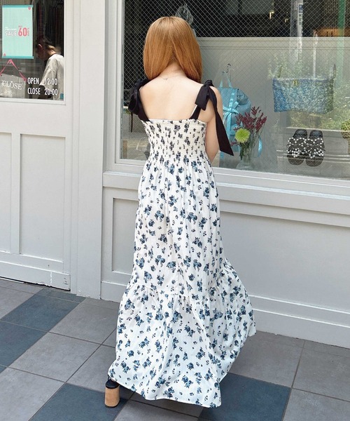 INGNI（イング）の「配色肩リボンシャーリングワンピース（ワンピース・レディース・ブラック系その他3/ブラック系/ホワイト系7・M）」の8枚目の写真