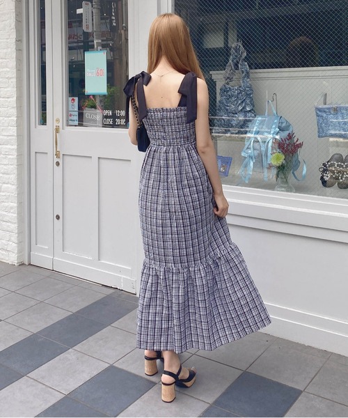 INGNI（イング）の「配色肩リボンシャーリングワンピース（ワンピース・レディース・ブラック系その他3/ブラック系/ホワイト系7・M）」の21枚目の写真