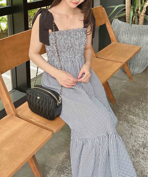 INGNI（イング）の「配色肩リボンシャーリングワンピース（ワンピース・レディース・ブラック系その他3/ブラック系/ホワイト系7・M）」の14枚目の写真