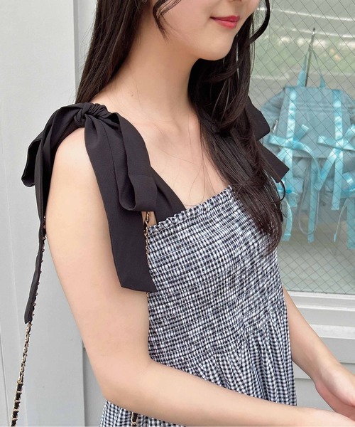 INGNI（イング）の「配色肩リボンシャーリングワンピース（ワンピース・レディース・ブラック系その他3/ブラック系/ホワイト系7・M）」の16枚目の写真