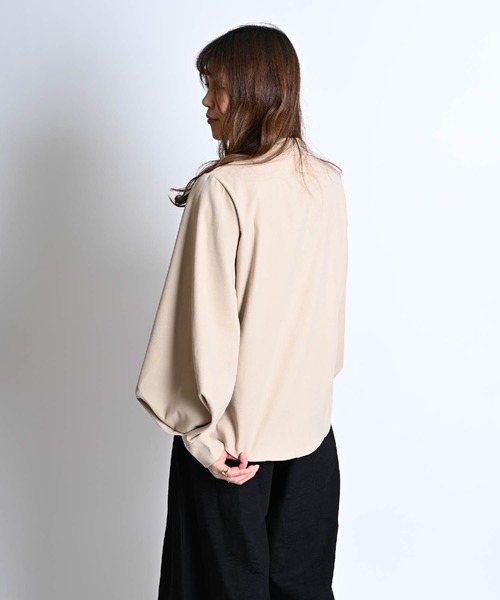MARAI(マーライ)の「ぽわん袖バンドカラーシャツ(シャツ/ブラウス・レディース・ベージュ/ホワイト/ブルー/ブラック・FREE)」の14枚目の写真