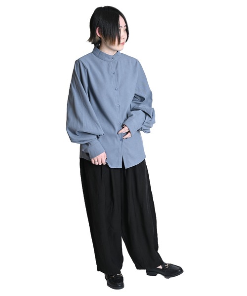 MARAI(マーライ)の「ぽわん袖バンドカラーシャツ(シャツ/ブラウス・レディース・ベージュ/ホワイト/ブルー/ブラック・FREE)」の17枚目の写真