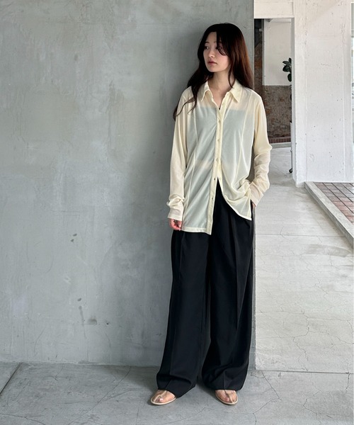 feepur（フェピュール）の「シアーベロアシャツ（シャツ/ブラウス・レディース・ネイビー/オフホワイト・MEDIUM）」の3枚目の写真