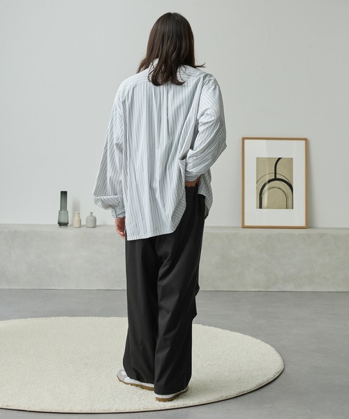 MONO-MART(モノマート)の「ワイドトラックタックパラシュートパンツ【セットアップ可能】(その他パンツ・メンズ・ブラック/チャコール/ライトグレー/ネイビー/ダークブラウン・M/L/S)」の15枚目の写真