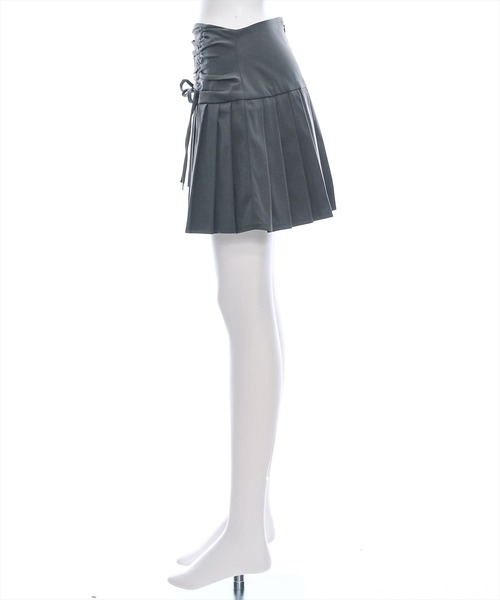 clear（クリア）の「リボンシャーリング切り替えプリーツスカート [韓国風コーデ]≪2024AW新作≫（スカート・レディース・チャコールグレー/ブラック・M/S）」の4枚目の写真