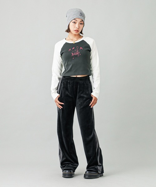 X-girl(エックスガール)の「DRAGON RAGLAN L/S BABY TEE(Tシャツ/カットソー・レディース・ホワイト/イエロー/ブラック・S/M)」の13枚目の写真