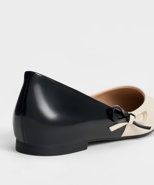 CHARLES & KEITH（チャールズ & キース）の「ボウ ポインテッドトゥフラット（バレエシューズ・レディース・ライラック/ブラック系その他2/オフホワイト・24.5cm/23.5cm/23cm/22.5cm/25.5cm/25cm）」の8枚目の写真