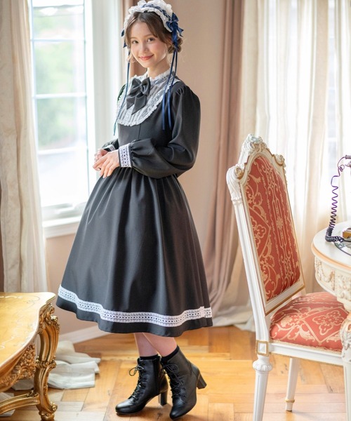 セルフポートレイト　ブラック　レース　ミモレ丈　ワンピース　　キャサリン妃 セルフポートレイト ブラック レース ミモレ丈 ワンピース キャサリン