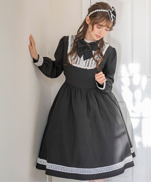 Catherine Cottage（キャサリンコテージ）の「マルグレーテワンピース　lady's（ワンピース・レディース・ブラック・M/L）」の13枚目の写真