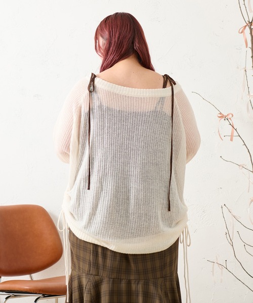 Louiosy(ルオシー)の「【大きいサイズ】裾ドロストシアーオーバーサイズニット(ニット/セーター・レディース・アイボリー/ブラック/サックスブルー・4L/3L/X-LARGE)」の7枚目の写真