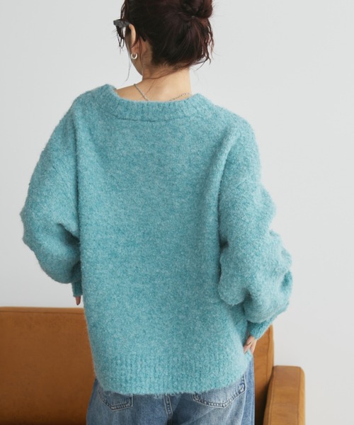 Auntie Rosa Holiday(アンティローザホリデー)の「ブークレハーフジップニットプルオーバー(ニット/セーター・レディース・グレー/ブルー/グレイッシュベージュ・FREE)」の5枚目の写真