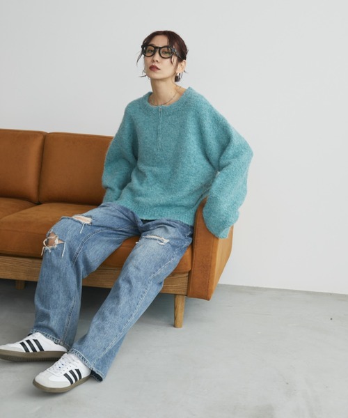 Auntie Rosa Holiday(アンティローザホリデー)の「ブークレハーフジップニットプルオーバー(ニット/セーター・レディース・グレー/ブルー/グレイッシュベージュ・FREE)」の9枚目の写真