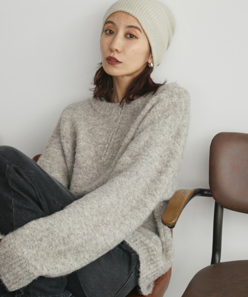 Auntie Rosa Holiday(アンティローザホリデー)の「ブークレハーフジップニットプルオーバー(ニット/セーター・レディース・グレー/ブルー/グレイッシュベージュ・FREE)」の13枚目の写真