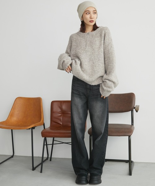 Auntie Rosa Holiday(アンティローザホリデー)の「ブークレハーフジップニットプルオーバー(ニット/セーター・レディース・グレー/ブルー/グレイッシュベージュ・FREE)」の19枚目の写真