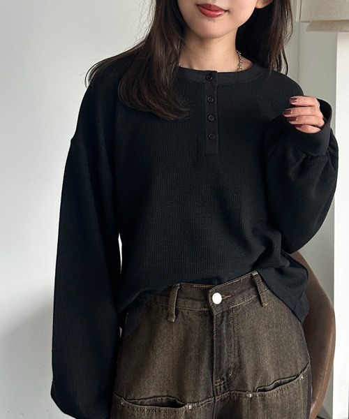 apres jour mignon(アプレジュールミニョン)の「ヘンリーワッフルユルTOPS【ZOZOTOWN限定アイテム】(Tシャツ/カットソー・レディース・ブラック/ダークブラウン/アイボリー/杢グレー・フリー/X-LARGE)」の14枚目の写真