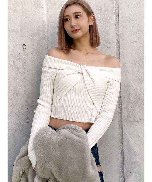 GYDA（ジェイダ）の「TWISTオフショルショートニットトップス（ニット/セーター・レディース・オフホワイト/ブラック・FREE）」の18枚目の写真