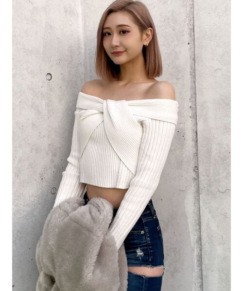 GYDA（ジェイダ）の「TWISTオフショルショートニットトップス（ニット/セーター・レディース・オフホワイト/ブラック・FREE）」の19枚目の写真