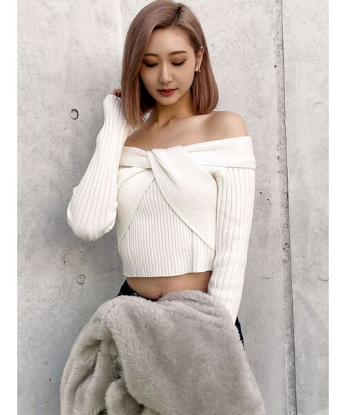 GYDA（ジェイダ）の「TWISTオフショルショートニットトップス（ニット/セーター・レディース・オフホワイト/ブラック・FREE）」の20枚目の写真