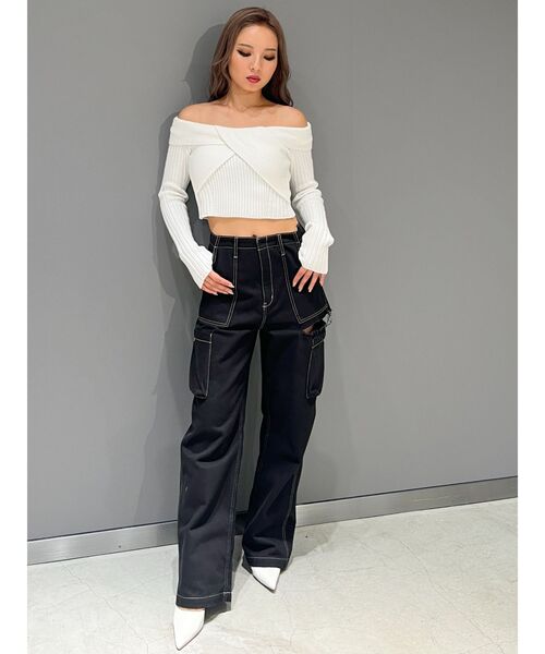 GYDA（ジェイダ）の「TWISTオフショルショートニットトップス（ニット/セーター・レディース・オフホワイト/ブラック・FREE）」の5枚目の写真