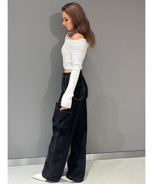 GYDA（ジェイダ）の「TWISTオフショルショートニットトップス（ニット/セーター・レディース・オフホワイト/ブラック・FREE）」の6枚目の写真