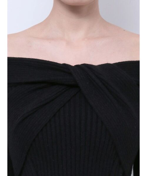 GYDA（ジェイダ）の「TWISTオフショルショートニットトップス（ニット/セーター・レディース・オフホワイト/ブラック・FREE）」の11枚目の写真