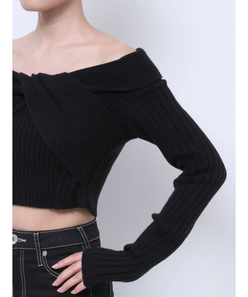 GYDA（ジェイダ）の「TWISTオフショルショートニットトップス（ニット/セーター・レディース・オフホワイト/ブラック・FREE）」の12枚目の写真