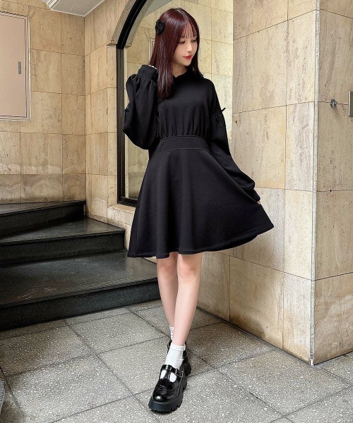 セール】ショルダーリボンダンボールフーディワンピース/fint