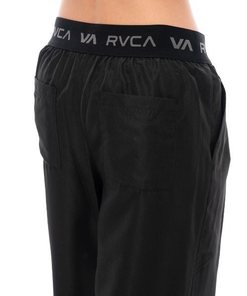 RVCA（ルーカ）の「RVCA レディース VA JACQUARD BAND EAS ロングパンツ/ルーカウエストロゴイージーパンツ（その他パンツ・レディース・ブラック/ホワイト・SMALL/MEDIUM）」の11枚目の写真