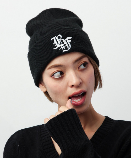 BTTF】オールドイングリッシュ刺しゅうビーニー（ニットキャップ