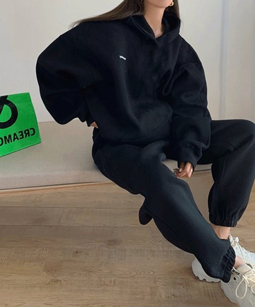gossip!ロサンゼルス(ゴシップロサンゼルス)の「ビッグシルエット パーカー&スウェットワイドパンツ ルームウェア セットアップ 【裏起毛/普段着でもルームウェアでも】(ルームウェア/パジャマ・レディース・ベージュ/ブラック・FREE)」の6枚目の写真