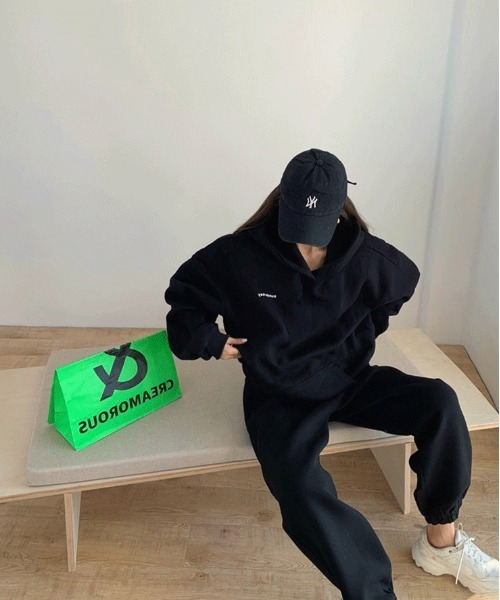 gossip!ロサンゼルス(ゴシップロサンゼルス)の「ビッグシルエット パーカー&スウェットワイドパンツ ルームウェア セットアップ 【裏起毛/普段着でもルームウェアでも】(ルームウェア/パジャマ・レディース・ベージュ/ブラック・FREE)」の7枚目の写真