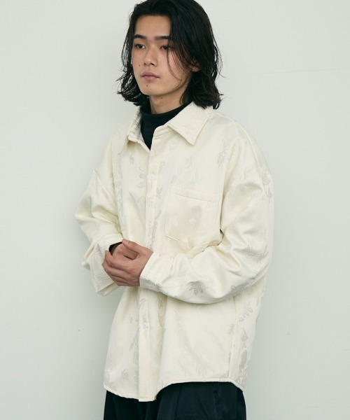 Shoowtime(ショウタイム)の「Botanical pattern back velor regular collar l/s shirt / ボタニカルパターン裏ベロアレギュラーカラー長袖シャツ(シャツ/ブラウス・メンズ・ブラック/ホワイト・MEDIUM/X-LARGE/LARGE)」の1枚目の写真