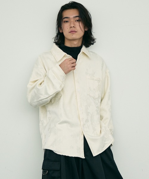 Shoowtime(ショウタイム)の「Botanical pattern back velor regular collar l/s shirt / ボタニカルパターン裏ベロアレギュラーカラー長袖シャツ(シャツ/ブラウス・メンズ・ブラック/ホワイト・MEDIUM/X-LARGE/LARGE)」の8枚目の写真