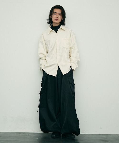 Shoowtime(ショウタイム)の「Botanical pattern back velor regular collar l/s shirt / ボタニカルパターン裏ベロアレギュラーカラー長袖シャツ(シャツ/ブラウス・メンズ・ブラック/ホワイト・MEDIUM/X-LARGE/LARGE)」の9枚目の写真