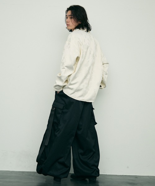 Shoowtime(ショウタイム)の「Botanical pattern back velor regular collar l/s shirt / ボタニカルパターン裏ベロアレギュラーカラー長袖シャツ(シャツ/ブラウス・メンズ・ブラック/ホワイト・MEDIUM/X-LARGE/LARGE)」の13枚目の写真