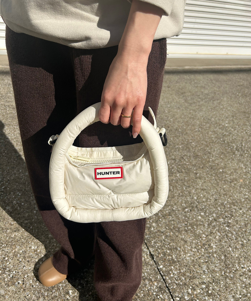 ショルダーバッグ・ポシェット [HUNTER] HUNTER Unisex Framed Puffer Mini Hobo Bag FRAMED PUFFER MINI HOBO – Hunter Singapore