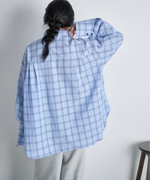 THE YOn（ザヨン）の「ビッグボウタイグラフチェックシャツ（シャツ/ブラウス・レディース・オフホワイト/サックスブルー/ブラウン・FREE）」の6枚目の写真