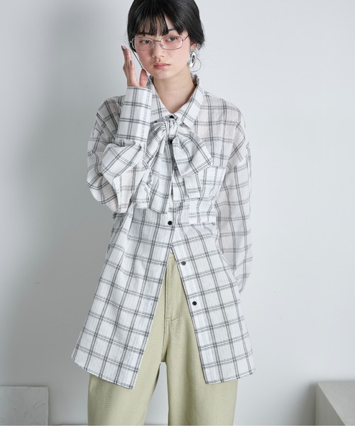 THE YOn（ザヨン）の「ビッグボウタイグラフチェックシャツ（シャツ/ブラウス・レディース・オフホワイト/サックスブルー/ブラウン・FREE）」の20枚目の写真