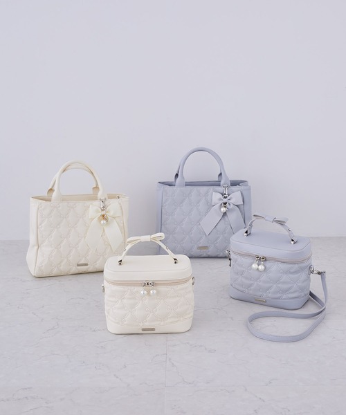 Maison de FLEUR（メゾンドフルール）の「リボンキルティング2Wayバッグ（ショルダーバッグ・レディース・ブルーグレー/アイボリー・FREE）」の14枚目の写真