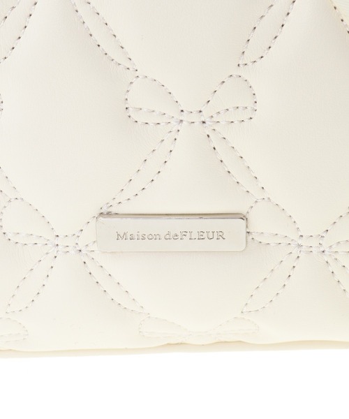 Maison de FLEUR（メゾンドフルール）の「リボンキルティング2Wayバッグ（ショルダーバッグ・レディース・ブルーグレー/アイボリー・FREE）」の12枚目の写真