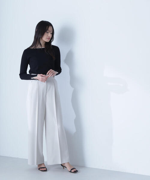 NATURAL BEAUTY BASIC(ナチュラルビューティーベーシック)の「◇総針ベーシックシリーズ ボートネックニット(ニット/セーター・レディース・グリーン系その他3/ホワイト系その他/ブラック系その他・FREE)」の4枚目の写真