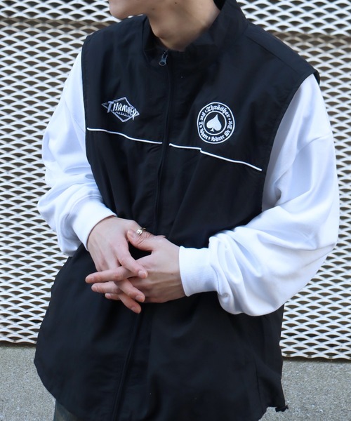 THRASHER（スラッシャー）の「【THRASHER/スラッシャー】リラックスフィット 刺繍ロゴ ナイロンベスト（ベスト・メンズ・ネイビー/ブラック/ライトグレー/チャコールグレー・M/L/XL）」の2枚目の写真