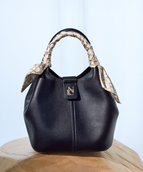 NICAL(ニカル)の「【本革】【NICAL】ラウンドバッグ/554183(ショルダーバッグ・レディース・アイボリー/ブラック/キャメル・FREE)」の18枚目の写真