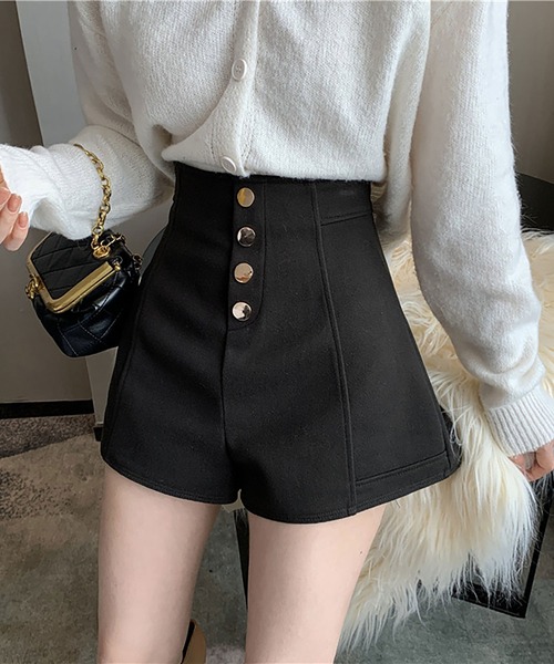 Asterellivi（アステレリビ）の「ハイウエストショートパンツ（その他パンツ・レディース・ライトベージュ/ブラック・S/M/L）」の2枚目の写真