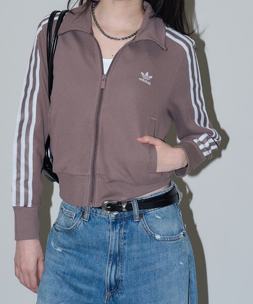 adidas（アディダス）の「adidas/アディダス スリーストライプス ニットトップ　限定展開（ブルゾン・レディース・ブラック/ブラウン・MEDIUM/LARGE）」の15枚目の写真