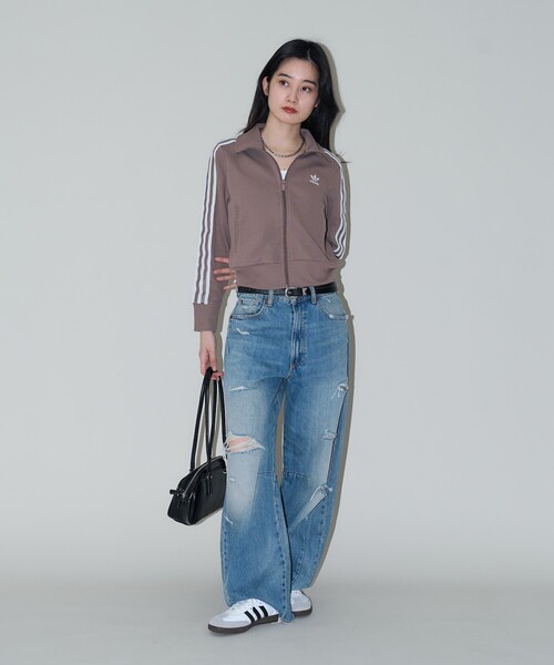 adidas（アディダス）の「adidas/アディダス スリーストライプス ニットトップ　限定展開（ブルゾン・レディース・ブラック/ブラウン・MEDIUM/LARGE）」の18枚目の写真
