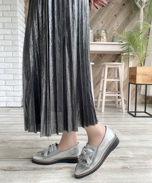 LUGG NAGG（ラグナグ）の「【maschietta】【晴雨兼用】リボンつきタッセルローファー【撥水加工】（パンプス・レディース・オフホワイト/シルバー/ブラック・22.5cm/23.0cm/23.5cm/24.0cm/24.5cm）」の13枚目の写真